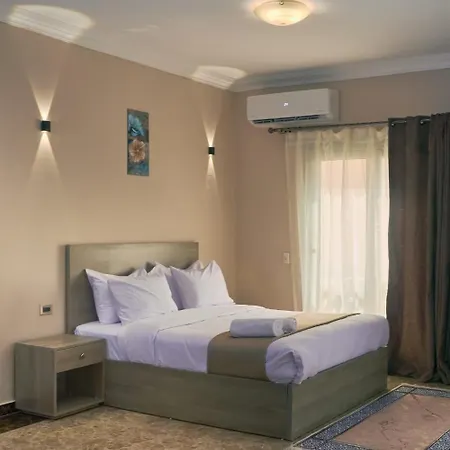 Roadhouse New Cairo Residence